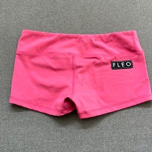 Fleo flamingo shorts